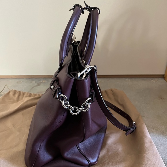 Authentic Burberry Tote - Picture 6 of 7